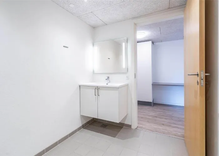 805-hvide-sande-havnegade-2-1-c * Hvide Sande